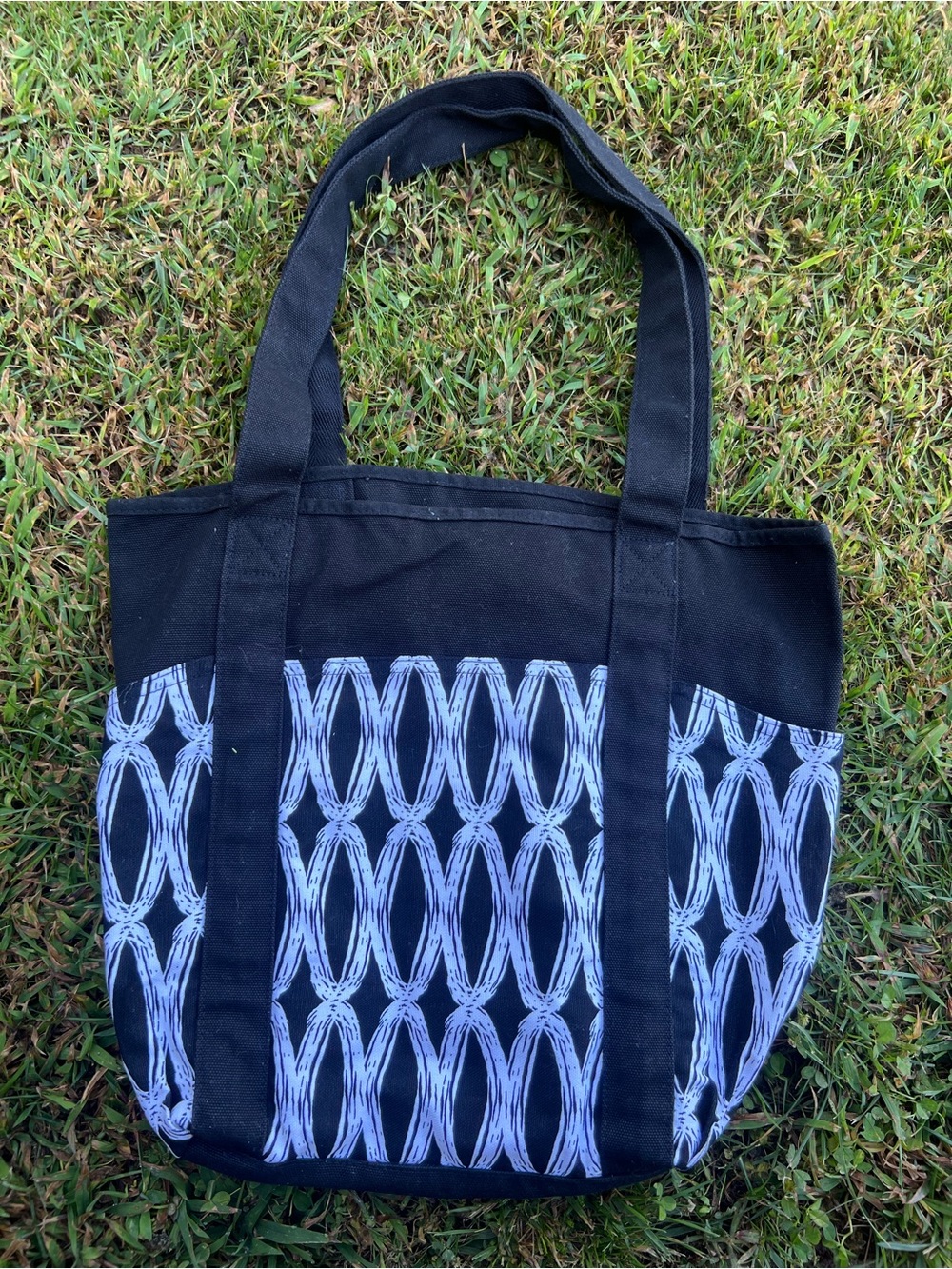 Thirty One Go To Tote- Black Canvas Tote Bag with White Pattern